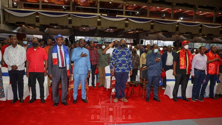 President Uhuru lauds Kalonzo after Wiper signs pact with Azimio