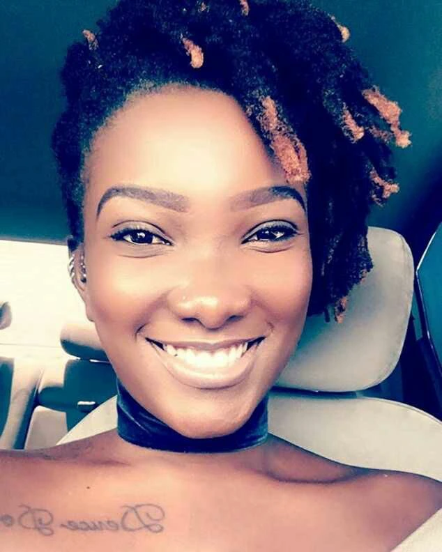 7 Beautiful Unforgettable Photos Of Ebony Reigns