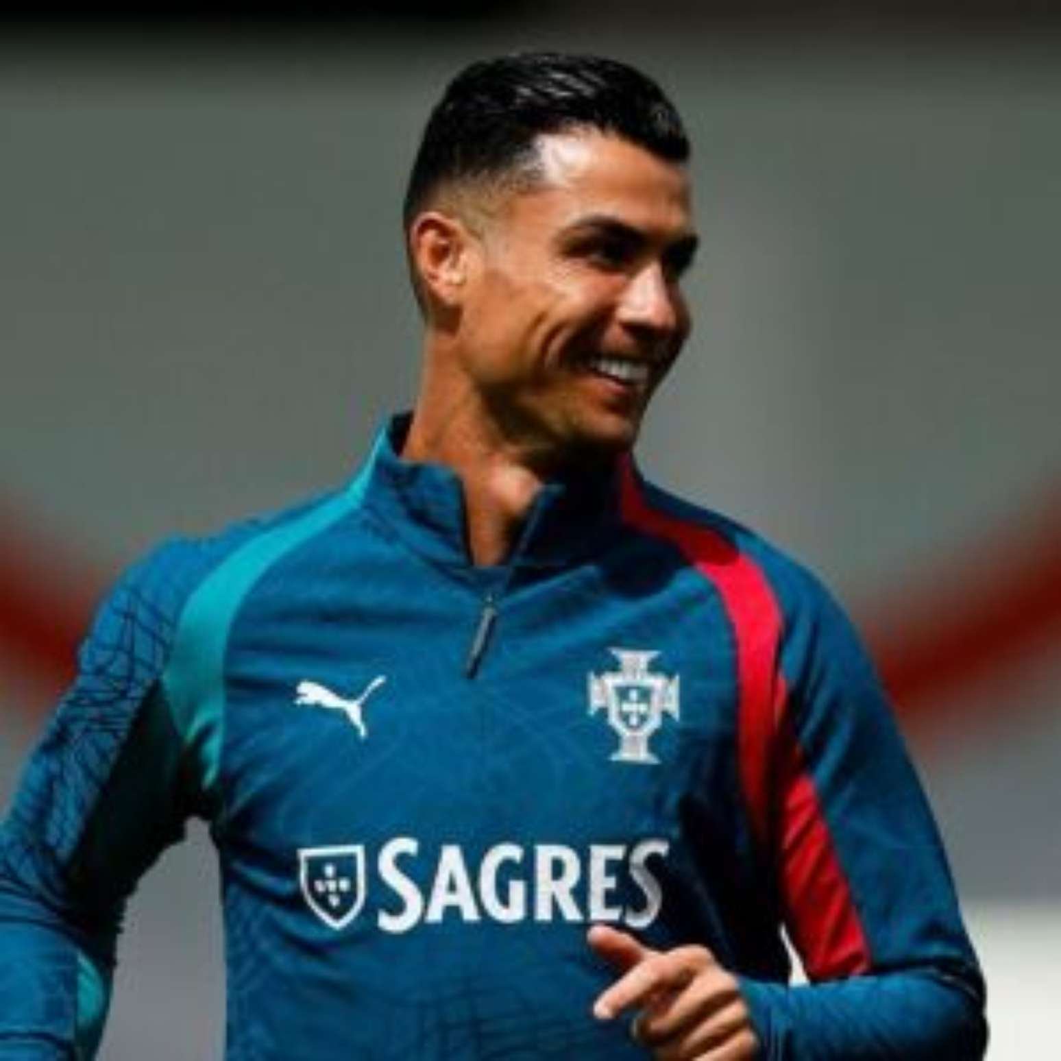 Cristiano Ronaldo está na frente na disputa do melhor Bola de Ouro de todos os tempos.