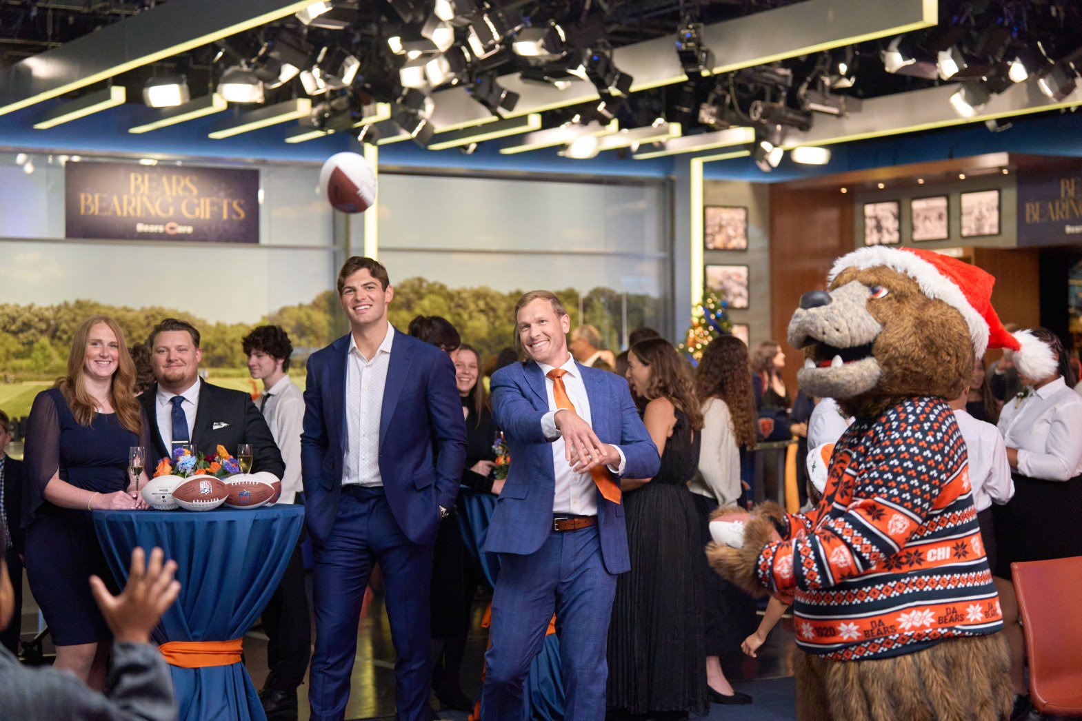 Chicago Bears tight end Cole Kmet and head coach Ben Johnson in "Holiday Touchdown: A Bears Love Story: (Elizabeth Sisson/Hallmark Media)