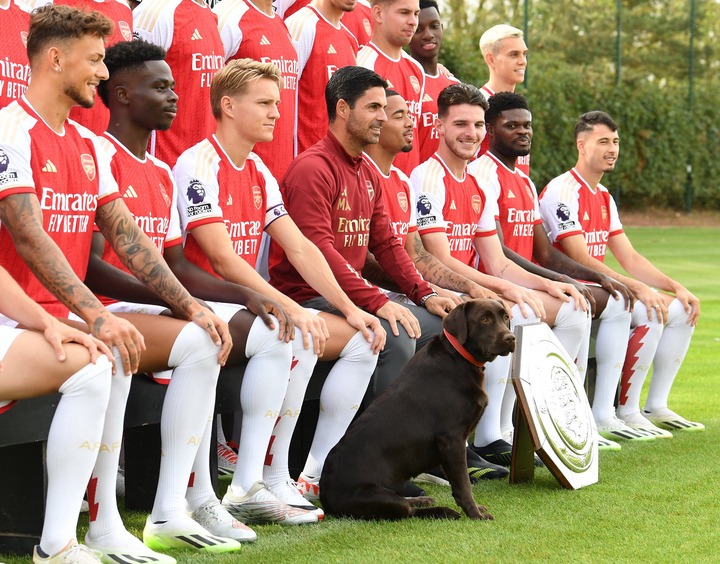 The club’s dog was also a part of the photoshoot