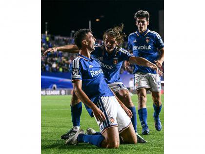 Nico Paz Double: Como Stuns Manchester United 4-1 in Champions League Upset | Nico Paz Double: Como Stuns Manchester United 4-1 in Champions League Upset