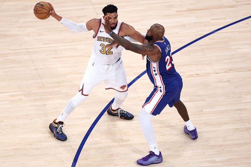 LeBron James guards Karl-Anthony Towns
