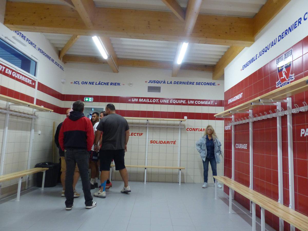 Un détour dans des vestiaires flambant neufs