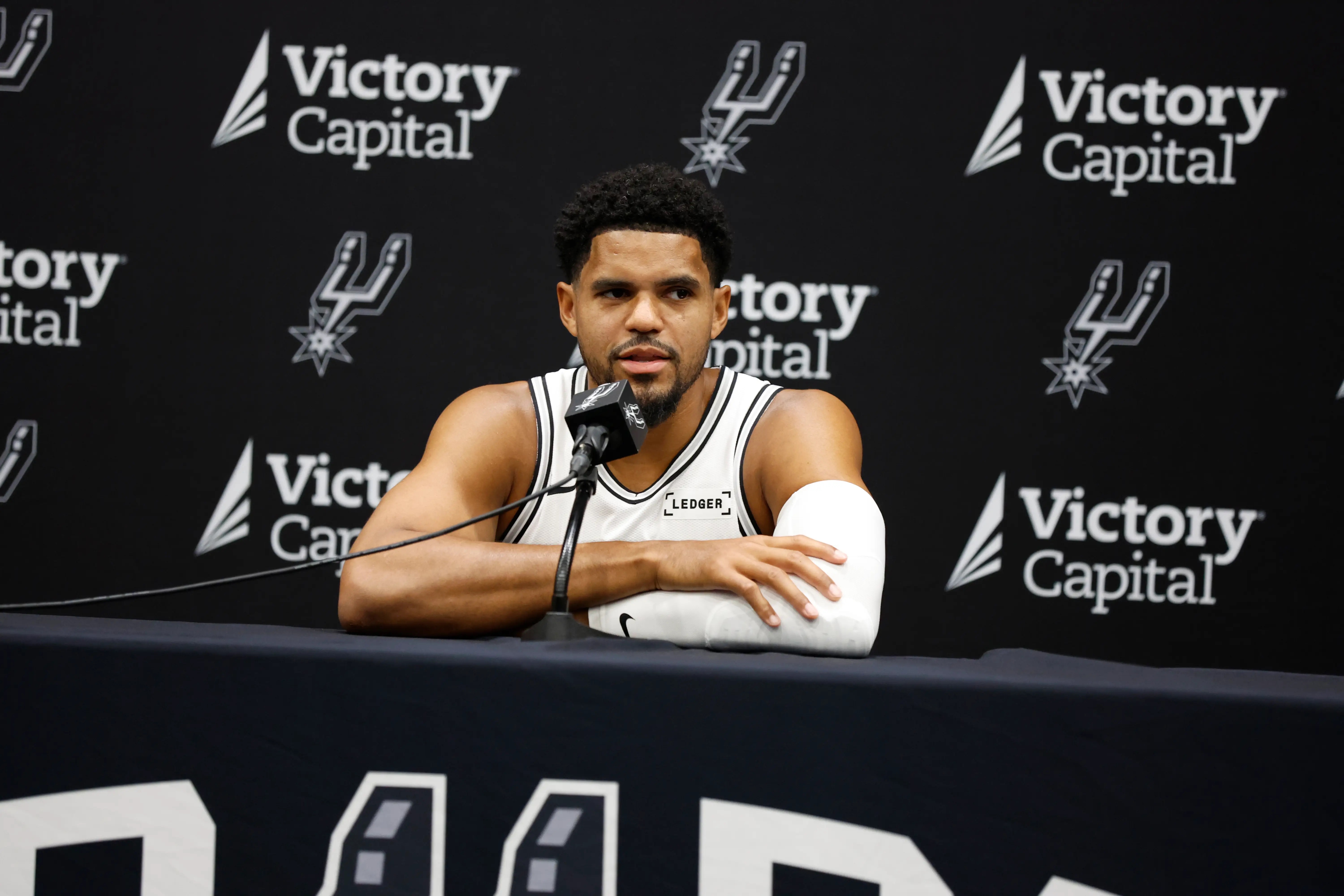 San Antonio Spurs, Tobias Harris injury update, Spurs vs Thunder season opener, Spurs Thunder game, Spurs injury news, Spurs injury updates, Tobias Harris injury status