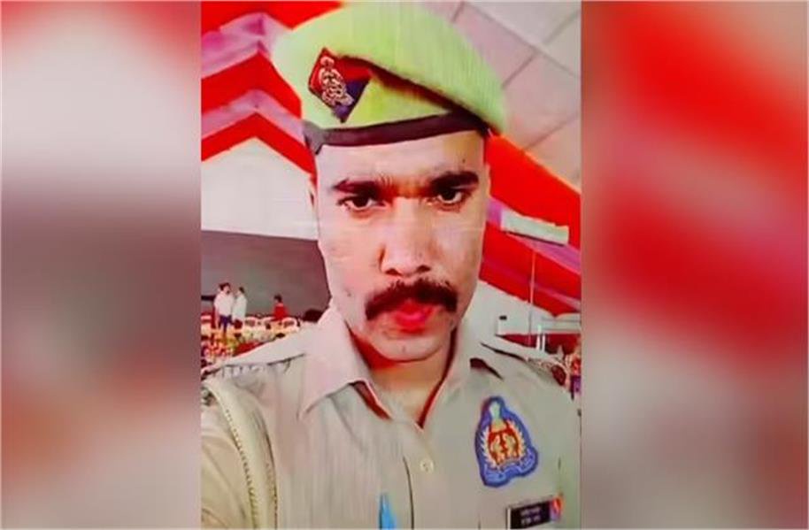 kanpur news mysterious death of a police constable body found hanging in room