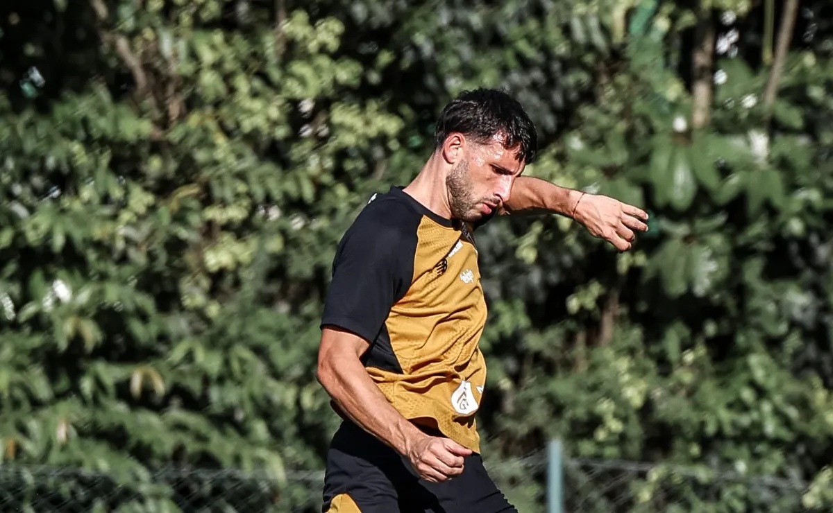 Atacante do São Paulo treinando no Ct - Foto: Erico Leonan / São Paulo FC