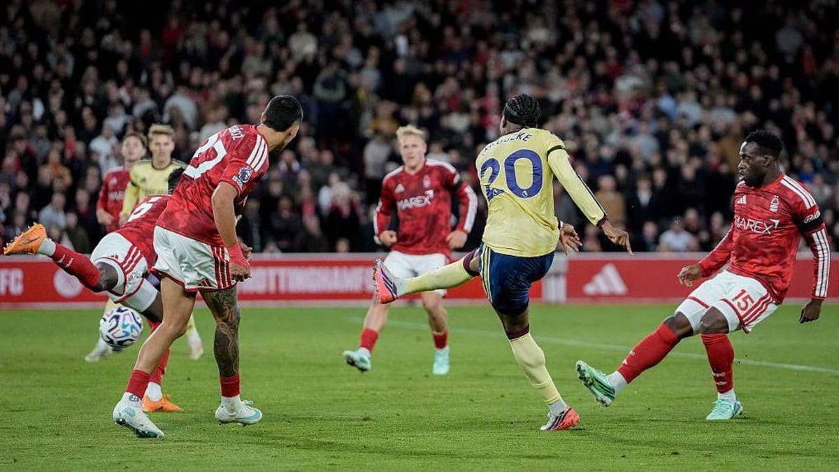 Noni Madueke scores