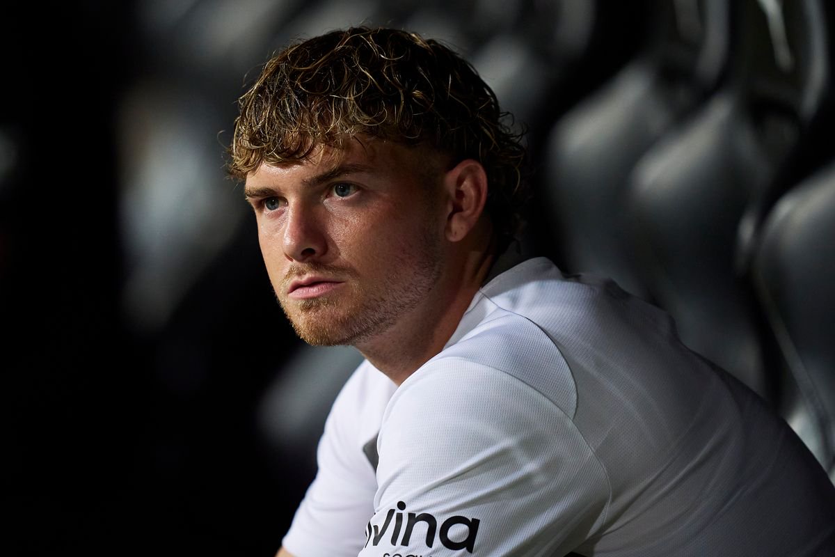 Harvey Elliott has been settling into life at Valencia