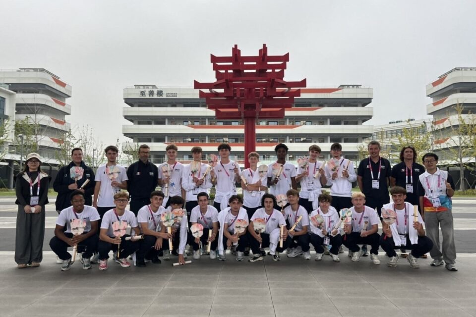 Championnat du monde de football des lycées en Chine.