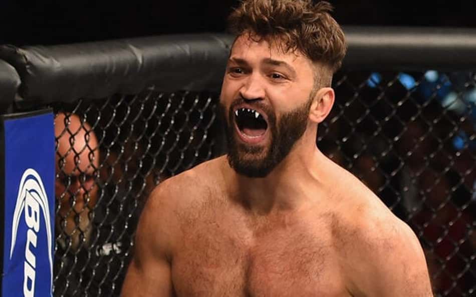 Andrei Arlovski comemora vitória no UFC