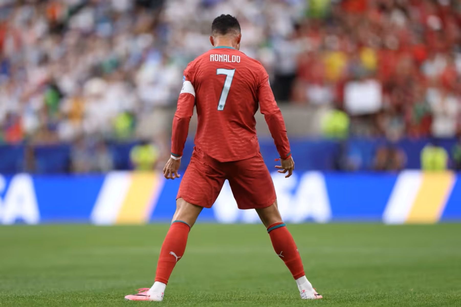Cristiano Ronaldo é suspenso por 30 dias e o motivo surpreende