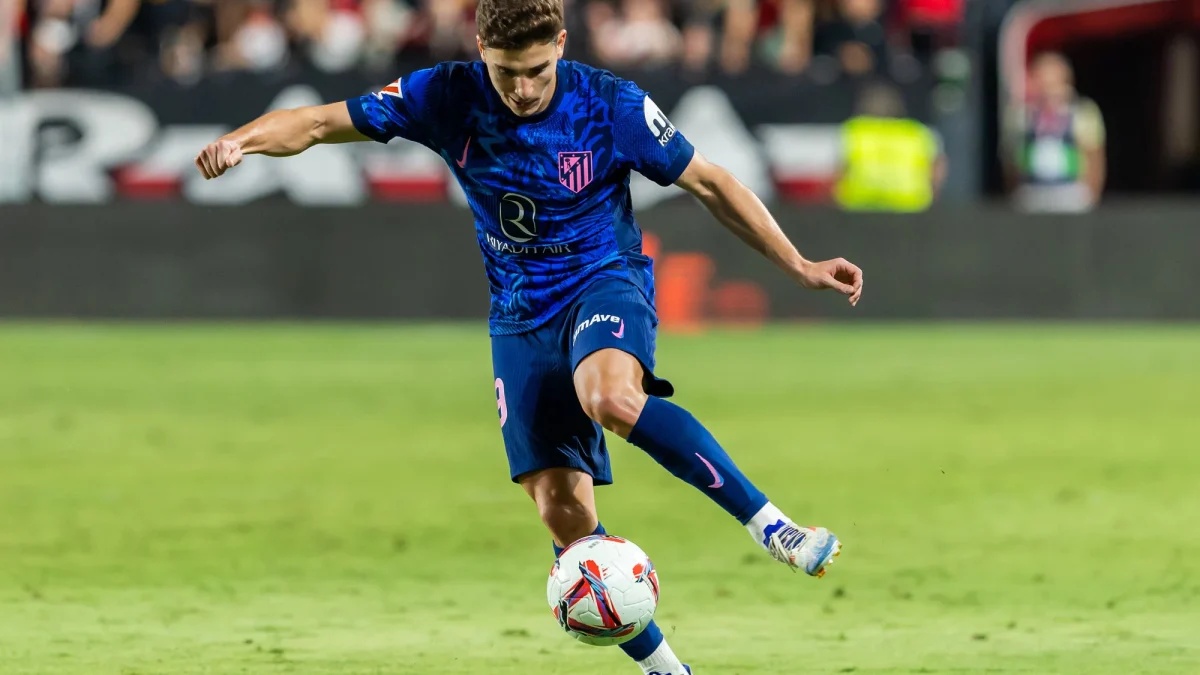 Barcelona fined just £503 for Julian Alvarez approach