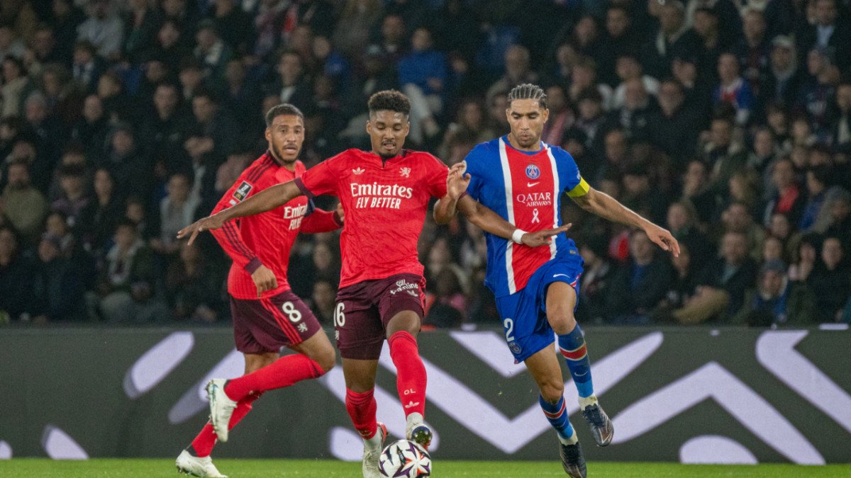 PSG-OL : Lyon craque dans les vingt dernières minutes et chute de la 1re à la 5e place