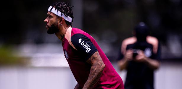 Corinthians Avalia Escalar Memphis Depay Contra o Vasco