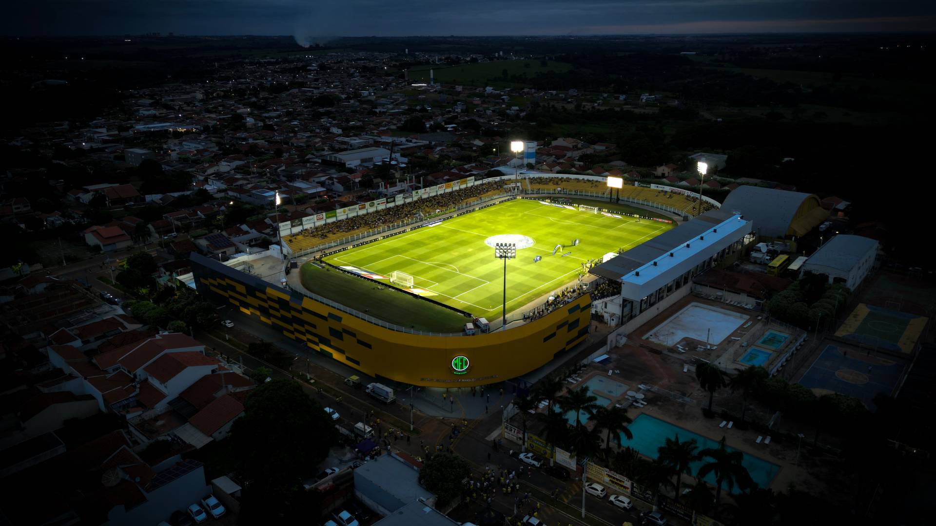 Estádio José Maria de Campos Maia