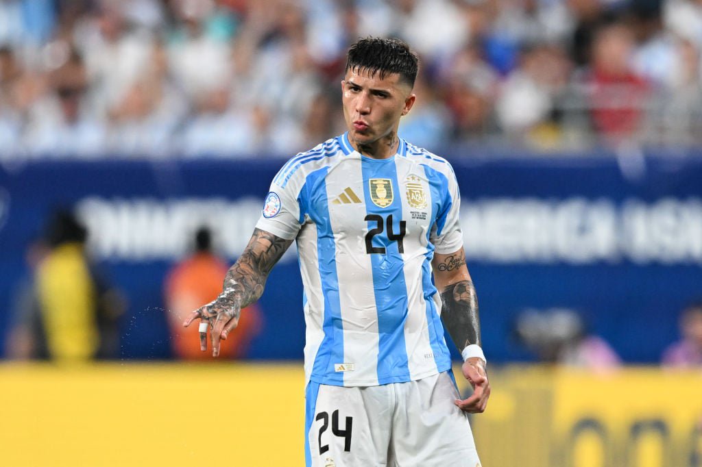 Enzo Fernandez #24 of Argentina looks downfield during the Copa America 2024 semifinal match between Argentina and Canada at MetLife Stadium on Jul...