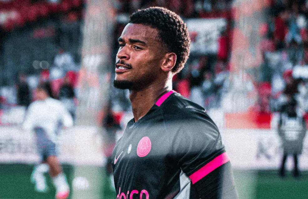 Mercato : faut-il prolonger Guillaume Restes ?