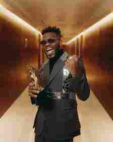 Broda Shaggi wins best actor in a comedy at AMVCA 2022