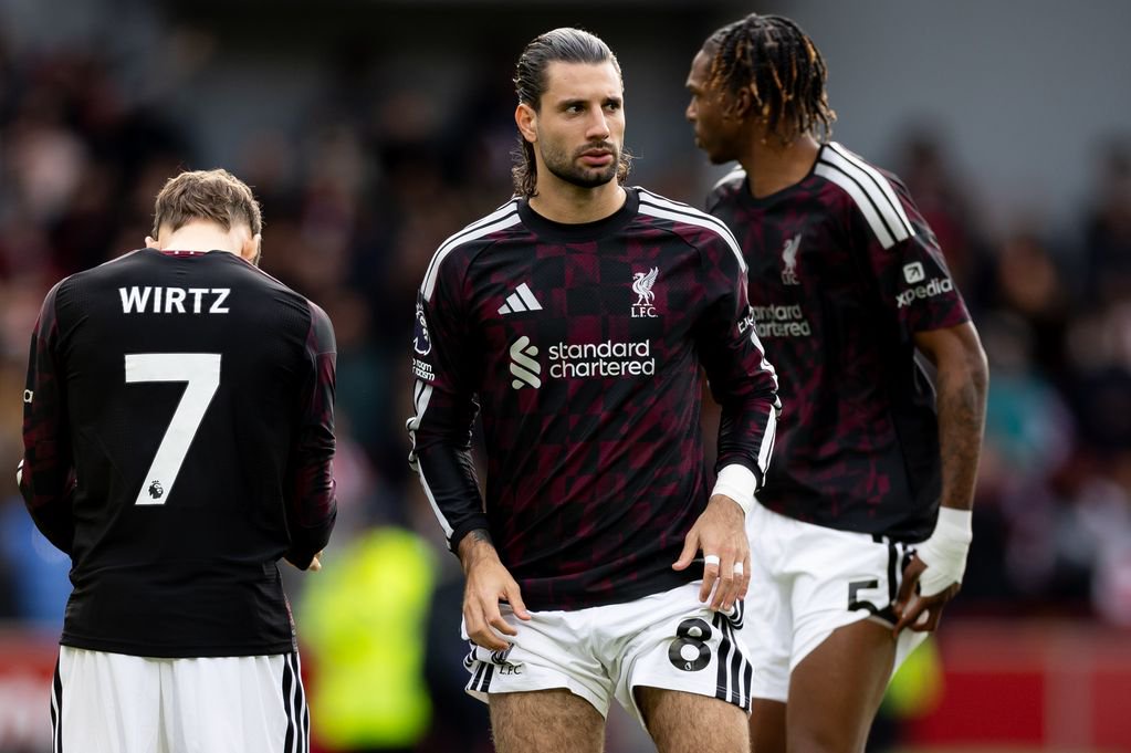 BRENTFORD, ENGLAND - OCTOBER 17: Dominik Szoboszlai of Liverpool looks on during the Premier League 2026/27 match between Brentford and Liverpool FC at Gtech Community Stadium on October 17, 2026 in Brentford, England. (Photo by Gaspafotos/MB Media/Getty Images)