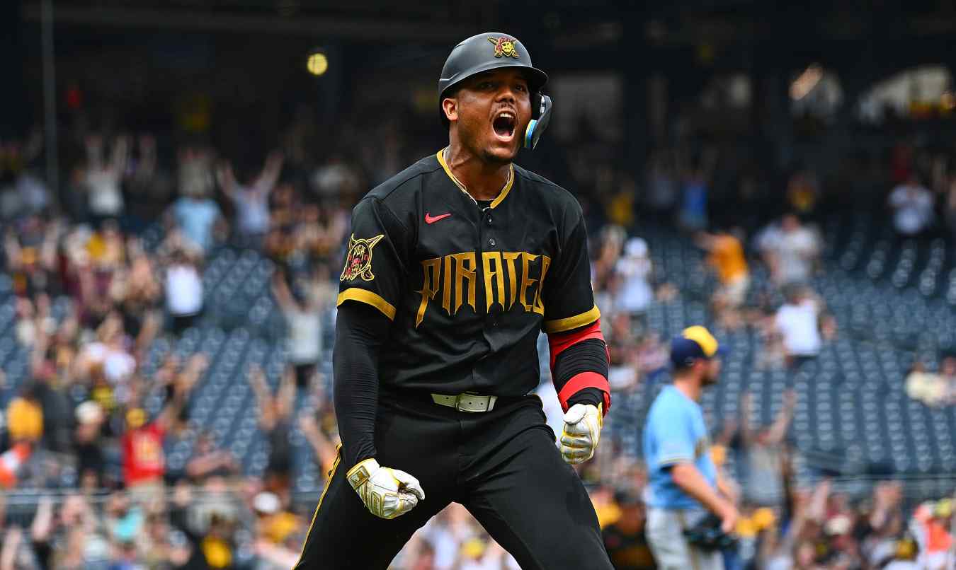 Milwaukee Brewers v Pittsburgh Pirates - Game One