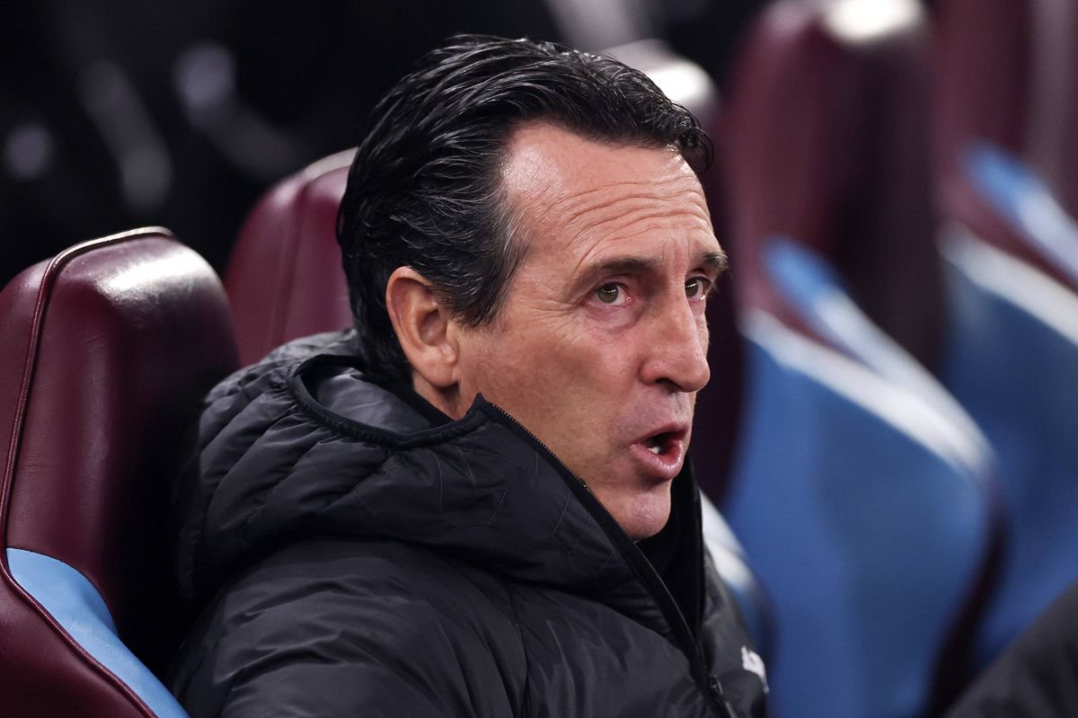 BIRMINGHAM, ENGLAND - OCTOBER 21: Unai Emery, Manager of Aston Villa, looks on before the UEFA Champions League 2026/27 League Phase MD3 match between Aston Villa FC and Viking FK at Villa Park on October 21, 2026 in Birmingham, England. (Photo by Carl Recine/Getty Images)