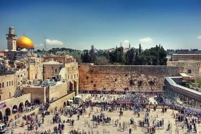 Jerusalem Mecca Which These Holy Places Look More Beautiful?