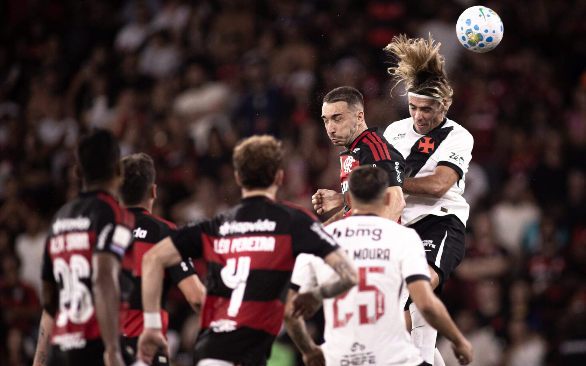 Flamengo se destaca no clássico; confira os principais números