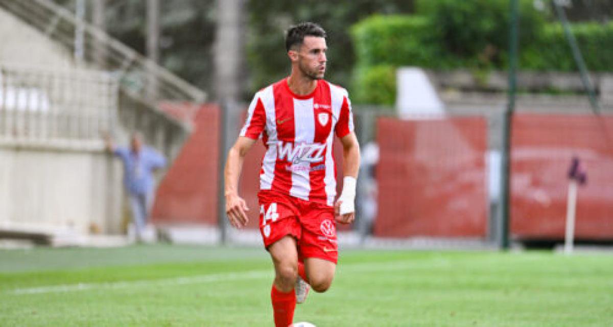 Ligue 3 (J10) : Cannes prend l'eau, Versailles et Amiens devant... les scores à la mi-temps du multiplex