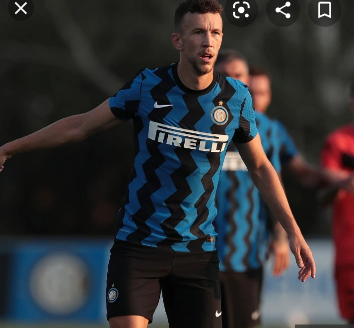 514d33fbfa74d2bd5d2ebcd770a186f7?quality=uhq&format=webp&resize=720