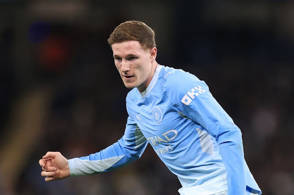 Elliot Anderson in Champions League action for Manchester City against Paris Saint-Germain