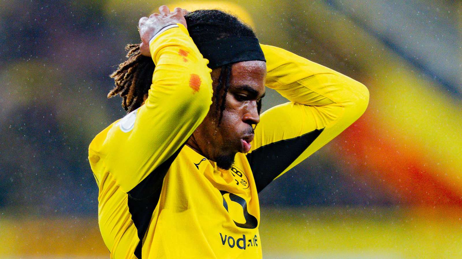 Carney Chukwuemeka beim BVB-Spiel gegen Bremen im DFB-Pokal.