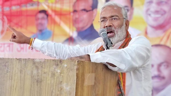 बीजेपी के प्रदेश अध्यक्ष स्वतंत्रदेव ओबीसी चेहरा 