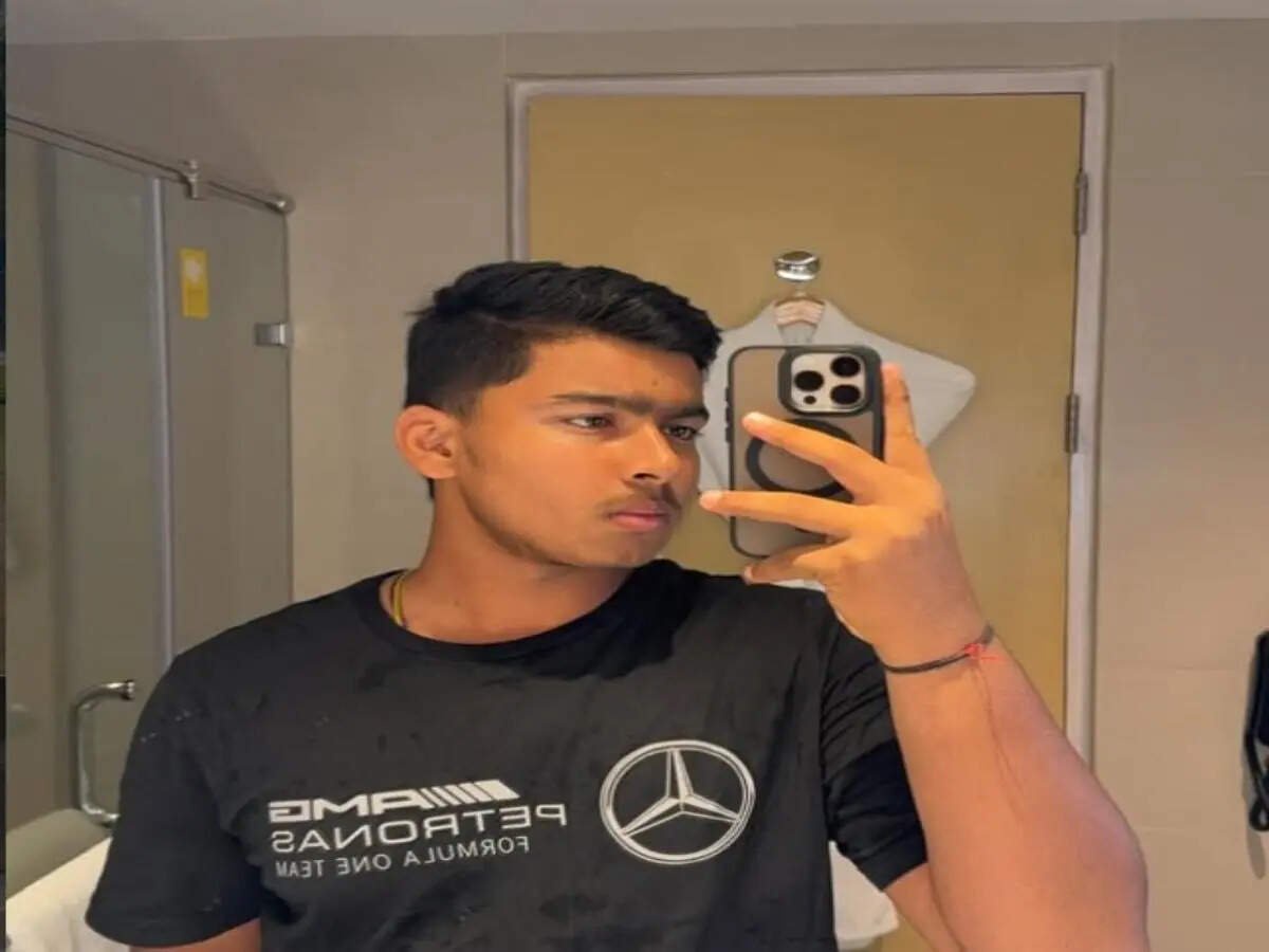 Mirror selfies