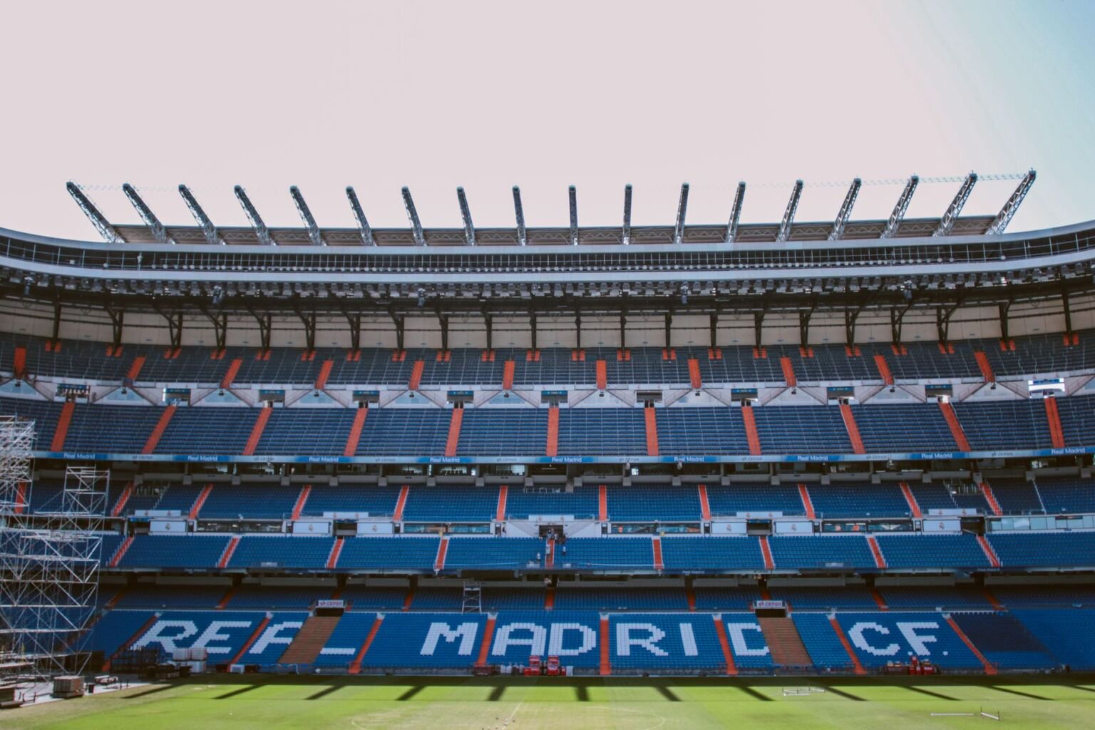 Julián Álvarez gives Atlético Madrid narrow 1-0 win over Deportivo La Coruña