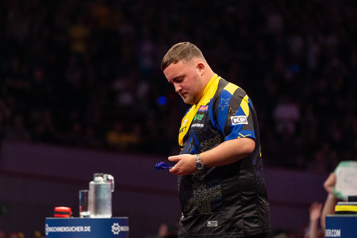 Luke Littler looks despondent (Sebastian Doppstadt/PDC)