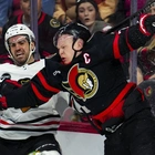 Claude Giroux scores as the Senators beat the Blackhawks 2-0 for their 4th straight win
