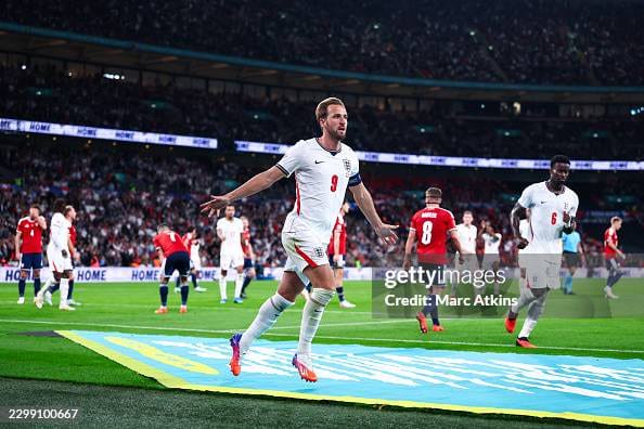 England's attack improves, but game management concerns remain