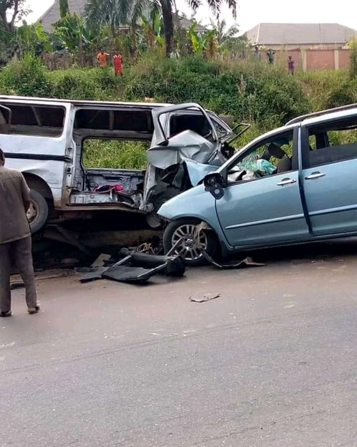 6 Passengers Confirmed Dead In An Accident. 2