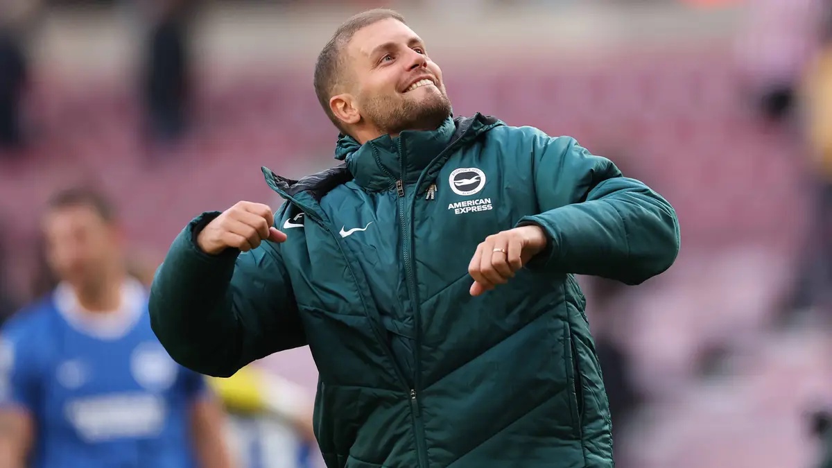 ‘I’m focused on my job’: Hurzeler brushes off Manchester United speculation ahead of Liverpool clash