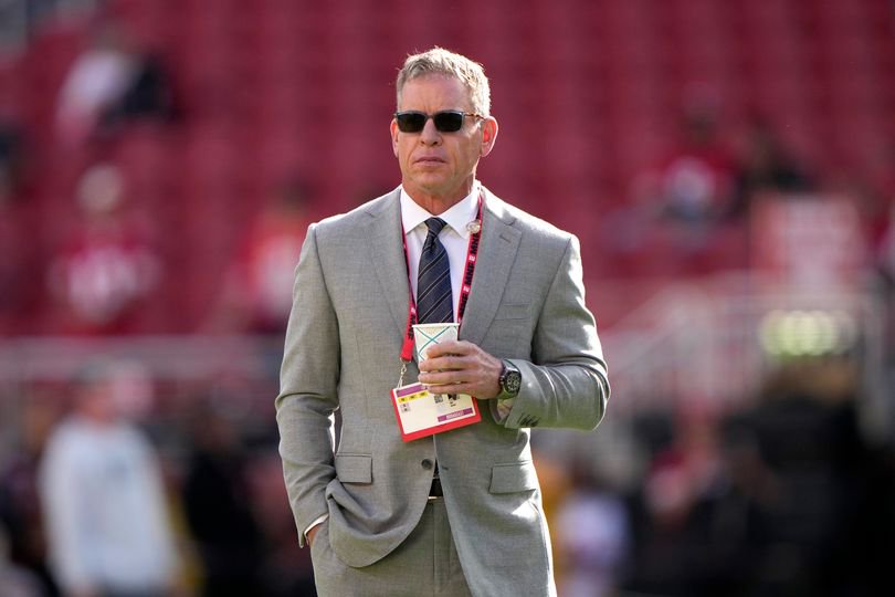 Troy Aikman's broadcasting future is uncertain as his ESPN deal expires at the end of the season