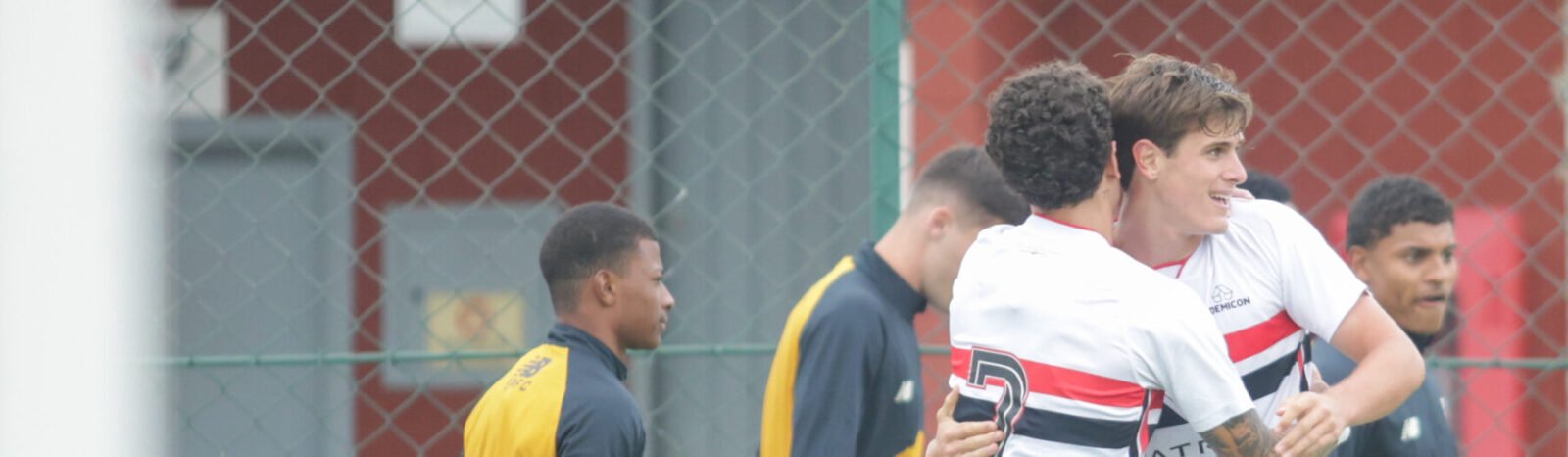 Sub-20 goleia e garante vaga nas quartas de final da Copa do Brasil Sub-20