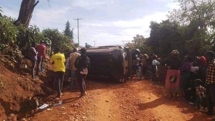 May be an image of 8 people and car