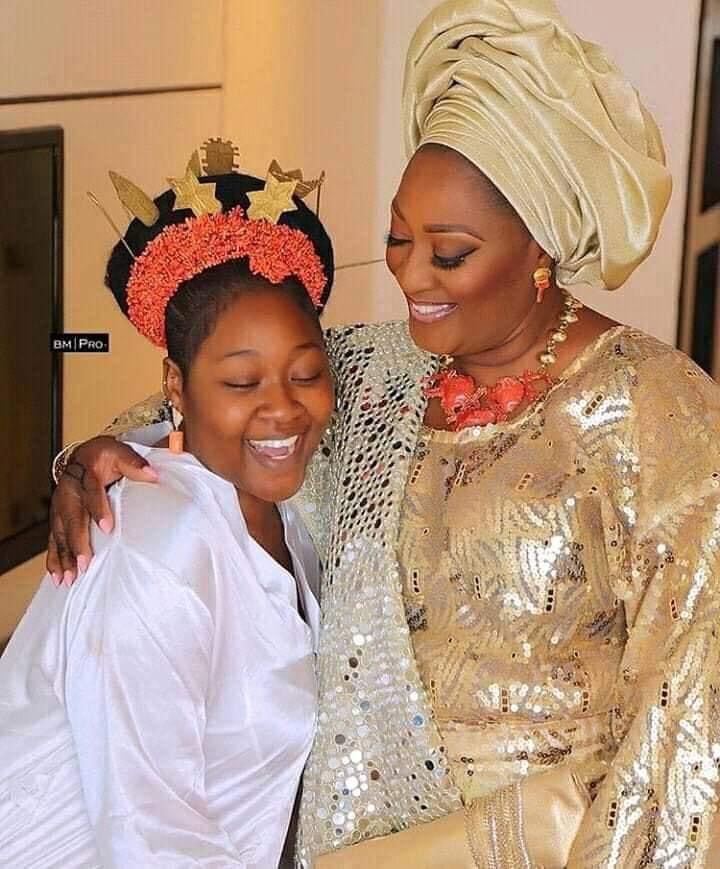 See these beautiful and adorable photos of Brides and their Mothers