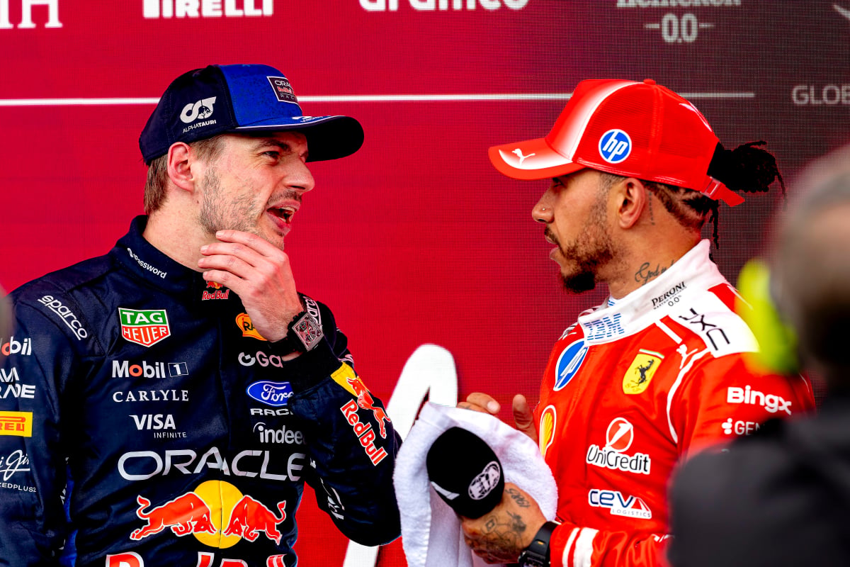 Lewis Hamilton and Max Verstappen — Photo: © IMAGO