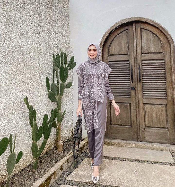 10 Model Baju Pesta 2022 untuk Tampil Trendi dan Fashionable