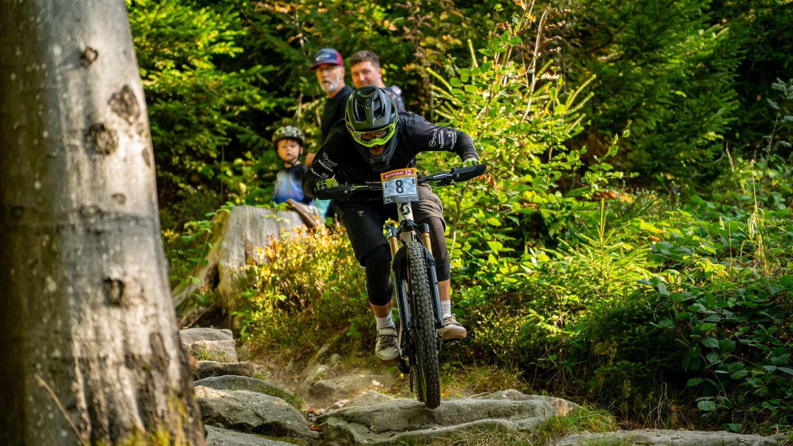 Marco Bucher aus Bartholomä war bei der Enduro-Weltmeisterschaft im italienischen Finale Ligure am Start. Auf der sehr schwierigen Strecke belegte er den 56. Platz von 120 Teilnehmern.