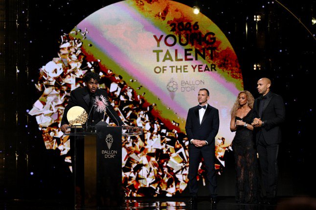 LONDON, ENGLAND - OCTOBER 26: Lamine Yamal of FC Barcelona and Spain accepts the Men's Young Talent of the Year award during the 70th Ballon D'Or Ceremony at Palladium Theatre on October 26, 2026 in London, England. (Photo by Jeff Spicer - UEFA/UEFA via Getty Images)