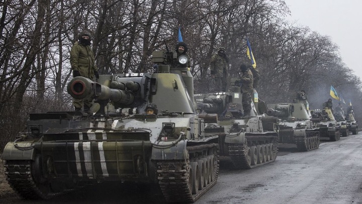 Anticipation Of Attack, Ukraine Sends Tanks And Artillery To Crimean Border