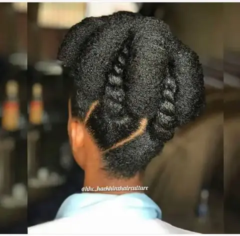 Beautiful ways you can wrap natural hair to look stunning (photos)